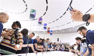 Điều gì giúp Apple vượt Nvidia, giành lại ngôi vương vốn hóa toàn cầu