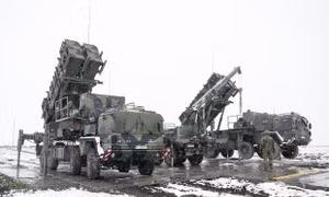 Vì sao các nước hậu thuẫn Ukraine không muốn chia sẻ tên lửa Patriot?