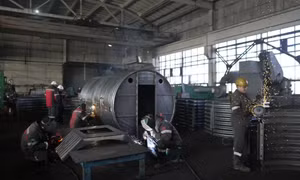 Nhà máy thép Ukraine tích cực sản xuất boong-ke cho tiền tuyến