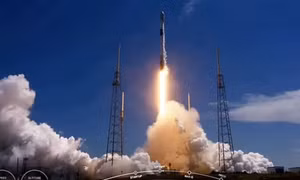 Tên lửa vũ trụ Space X phóng thành công lần thứ 100 liên tiếp lên quỹ đạo