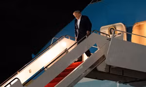 Từ hòa đàm sang ‘bình thường hóa’: Ông Trump xoay trục chính sách với Nga như thế nào