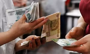 Moskva công nhận Donbass, chứng khoán Nga lao dốc, phí bảo hiểm rủi ro Nga tăng vọt