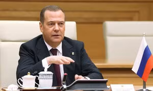 Cựu Tổng thống Nga cảnh báo xung đột ở Ukraine có thể kéo dài