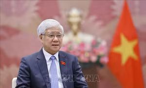 Đổi mới mạnh mẽ tư duy xây dựng và hoàn thiện thể chế pháp luật