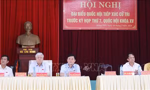 Chủ tịch Ủy ban Trung ương Mặt trận Tổ quốc Việt Nam tiếp xúc cử tri tại Nghệ An