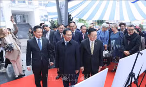 Khai mạc Triển lãm ảnh 'Hành trình 30 năm Việt Nam tham gia ASEAN'