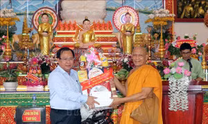 Đồng bào Khmer đón Tết Chôl Chnăm Thmây trong niềm vui và hạnh phúc