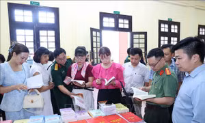 Bồi dưỡng lý luận chính trị cho trên 700 giảng viên, giáo viên khu vực phía Bắc