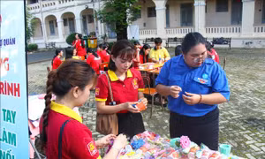 Đồng loạt ra quân thi đua chào mừng 50 năm Thành phố mang tên Bác