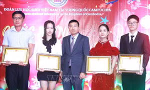 Tô thắm thêm tình đoàn kết, hữu nghị Việt Nam - Campuchia