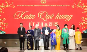 Nghị sĩ Hàn Quốc khẳng định niềm tin vào tương lai tươi sáng của Việt Nam