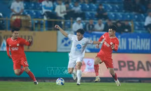 V.League 1-2024/2025: Cục diện trên tốp đầu chưa có biến động