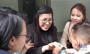 Phu nhân Thủ tướng Phạm Minh Chính thăm Trung tâm phúc lợi xã hội Dona Meca