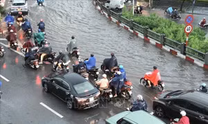 Chủ động ứng phó với ngập úng vùng trũng, gió mạnh trên biển