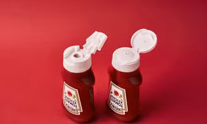 'Mũ mới' thân thiện môi trường của sản phẩm tương cà Heinz