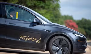 Robotaxi của Tesla liên tục 'mắc lỗi' trong những ngày đầu thử nghiệm