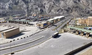 Khơi thông lại tuyến đường viện trợ nhân đạo từ Pakistan sang Afghanistan