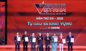 Chương trình 'Vinh quang Việt Nam' năm 2025 khơi dậy khát vọng vươn mình của dân tộc