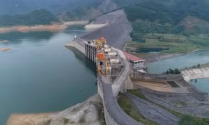 Mở thêm 1 cửa xả đáy hồ Tuyên Quang lúc 19 giờ