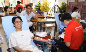 Lan tỏa phong trào hiến máu tình nguyện tại Gia Lai và Đồng Tháp