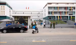 Hoàn thành kỳ thi lại tại điểm thi Trường Trung học Phổ thông Chuyên Tuyên Quang