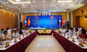 Thúc đẩy hợp tác thương mại, du lịch hai tỉnh Quảng Bình - Salavan (Lào)