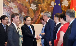 Chủ tịch Quốc hội Trần Thanh Mẫn tiếp Đại sứ EU và Đại sứ, Đại biện các nước thành viên EU