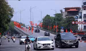 Giao thông Thủ đô ổn định ngày đầu nghỉ lễ Giỗ Tổ Hùng Vương