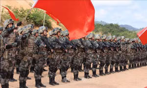 Trung Quốc nhấn mạnh tăng cường chỉnh đốn chính trị, xử lý nghiêm tham nhũng
