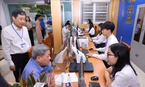 Nghị quyết số 24-NQ/TW: Phát huy tính tiên phong, gương mẫu, dám nghĩ, dám làm của đội ngũ cán bộ
