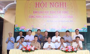 Bàn giao mặt bằng thôn cuối cùng phục vụ dự án Cảng hàng không quốc tế Gia Bình