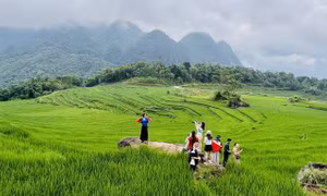 Ngày Du lịch Thế giới 2025: Du lịch Việt Nam chuyển mình theo hướng xanh, bền vững