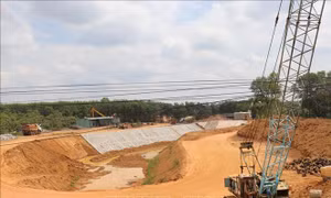 Khơi dậy tinh thần tự nguyện hiến 'đất vàng'