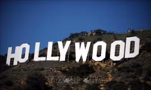 Thương vụ thế kỷ của Hollywood bị chặn vào phút chót