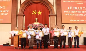 Phong tặng và truy tặng danh hiệu Bà mẹ Việt Nam Anh hùng