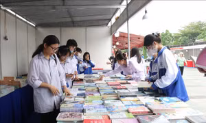  Phát triển phong trào đọc sách trong cộng đồng