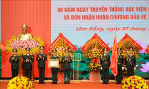 Đại tướng Phan Văn Giang dự lễ kỷ niệm 80 năm Ngày truyền thống của Học viện Lục quân