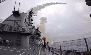 Mỹ: Lầu Năm Góc ký hợp đồng mua tên lửa Tomahawk