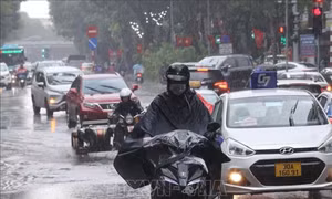 Hà Nội mưa lớn kéo dài, xuất hiện một số điểm úng ngập cục bộ