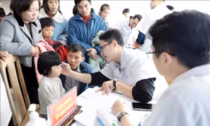 Gần 600 trẻ em khuyết tật được khám và phẫu thuật miễn phí