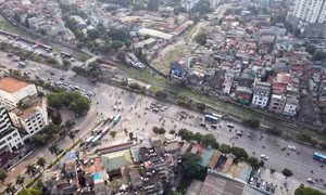 Điều chỉnh thí điểm nút giao thông Giải Phóng - Nguyễn Hữu Thọ 