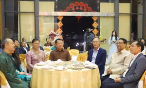 Đậm sắc màu văn hóa Việt trong ngày Tết cổ truyền tại Lào
