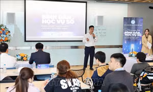 Đồng hành cùng thanh niên khuyết tật trong phong trào 'Bình dân học vụ số'