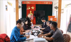 96 năm thành lập Đảng: Đổi mới sinh hoạt chi bộ, củng cố nền tảng của Đảng