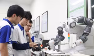 Các trường đại học chuyển đổi tư duy để không 'lỡ nhịp' đột phá phát triển KH-CN