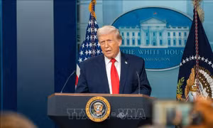 Tổng thống Trump: Thỏa thuận mở lại Hormuz sớm đạt được, xung đột với Iran sẽ sớm kết thúc