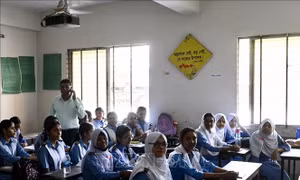 Bangladesh mở cửa trường học cả cuối tuần