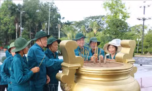 Thầm lặng chăm lo phần mộ các anh hùng, liệt sỹ