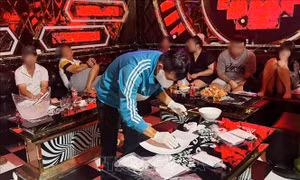 Phát hiện 23 khách và nhân viên quán karaoke dương tính với ma túy
