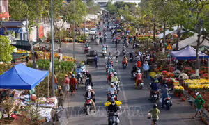 Tây Ninh đón gần 300 nghìn lượt khách tham quan dịp Tết 2025
